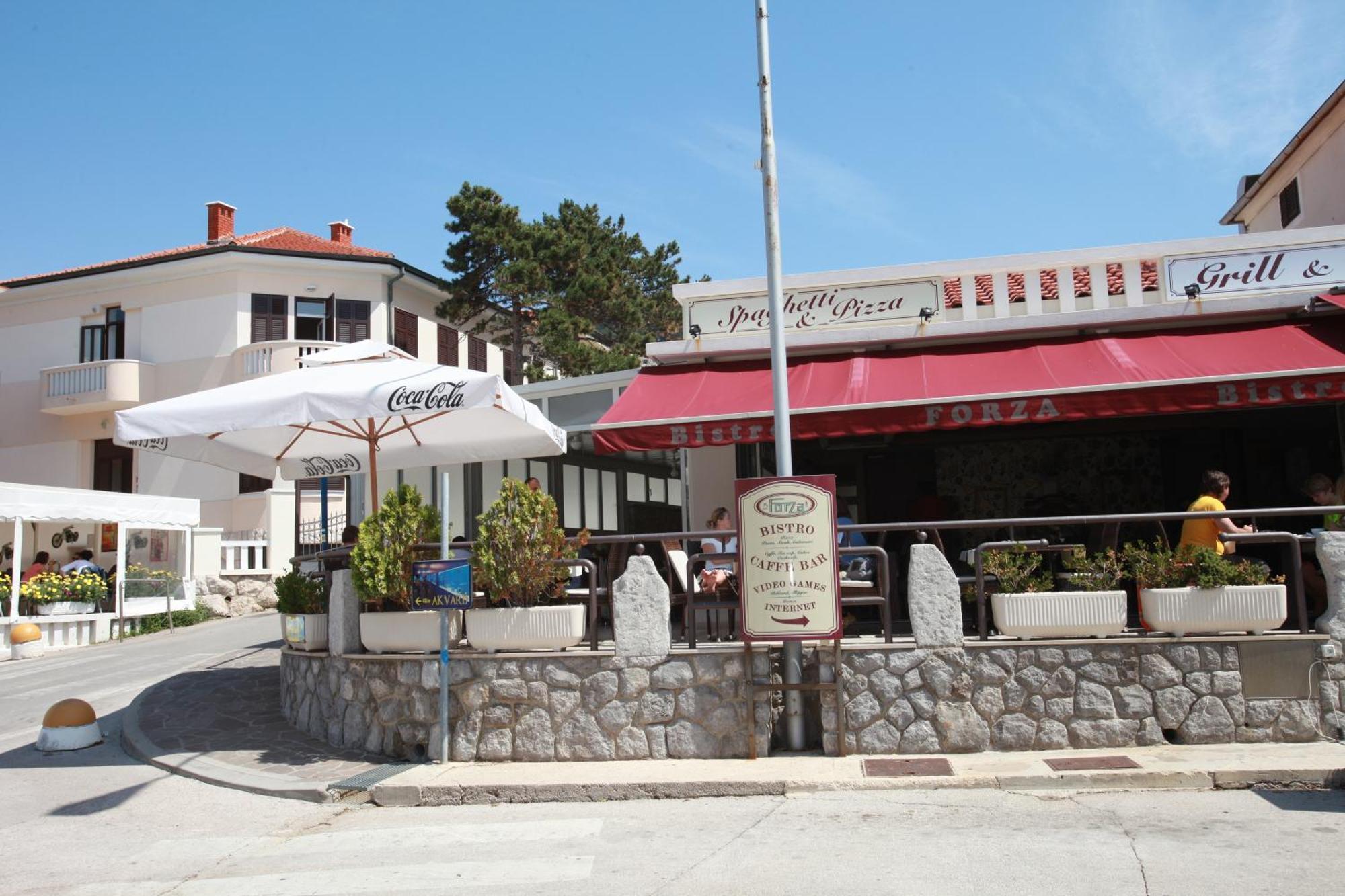 Apartment & Rooms Three Angels Baska  Bagian luar foto