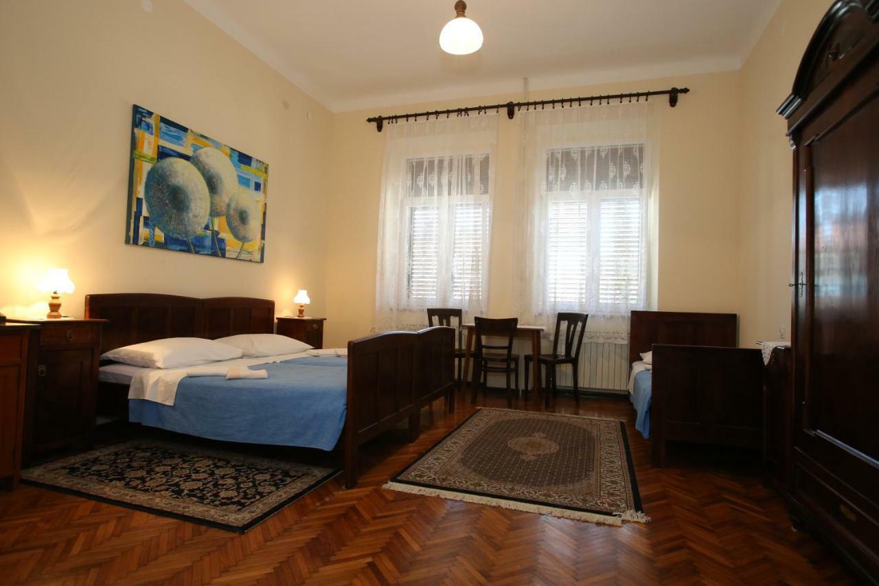 Apartment & Rooms Three Angels Baska  Ruang foto