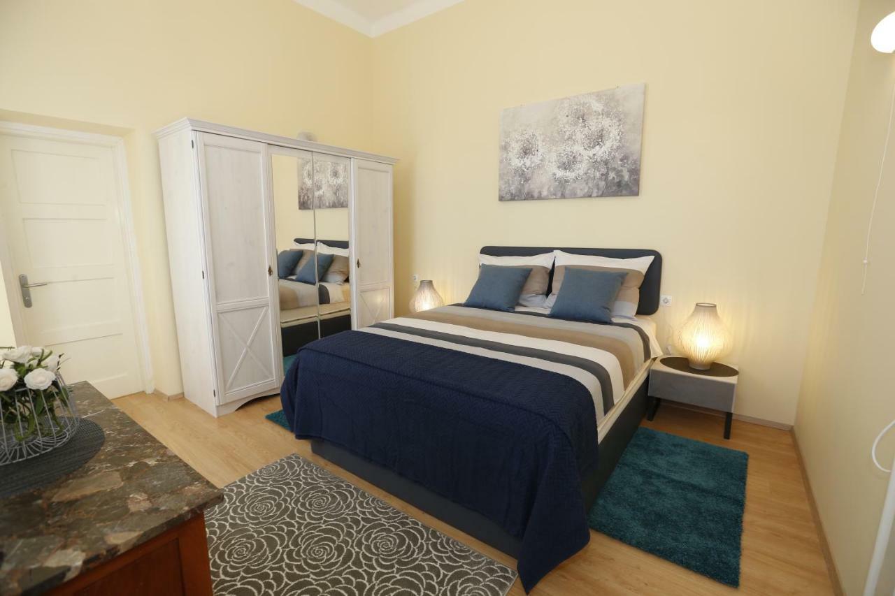 Apartment & Rooms Three Angels Baska  Bagian luar foto